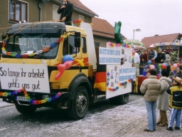 Um04
